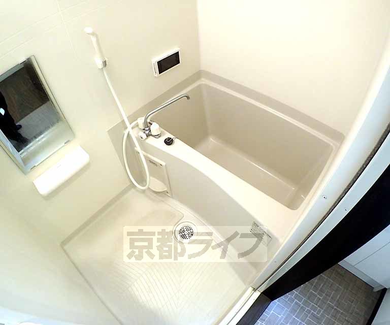 バス・シャワールーム　とても綺麗な浴室です