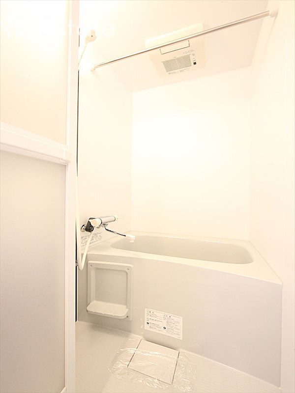 バス・シャワールーム　バスルーム