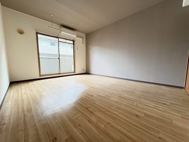 居室・リビング　参考別号室の写真です