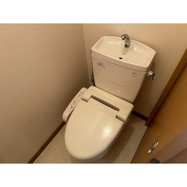 トイレ　ｕｎｄｅｆｉｎｅｄ