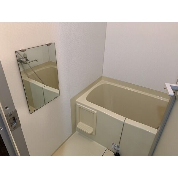 バス・シャワールーム　同タイプ内観です