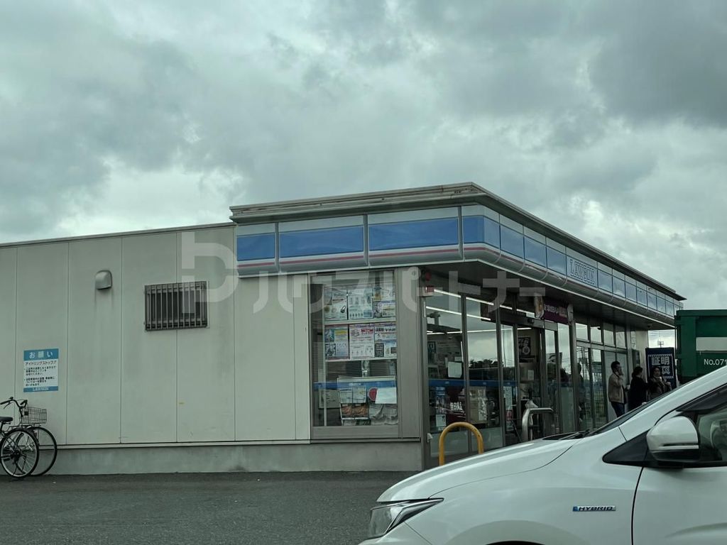 コンビニ　ローソン さいたま西区役所前店（コンビニ）まで90m