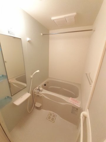 洗面設備　使いやすい洗面所です