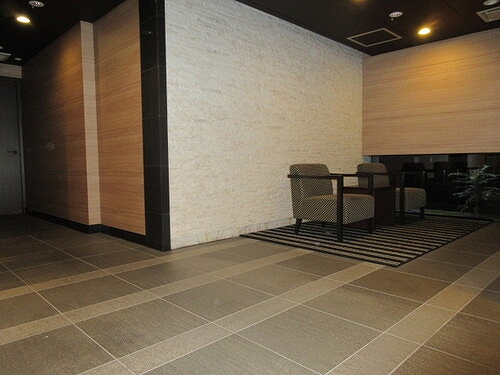 エントランス　エントランスホール　※２０２６年１月の写真