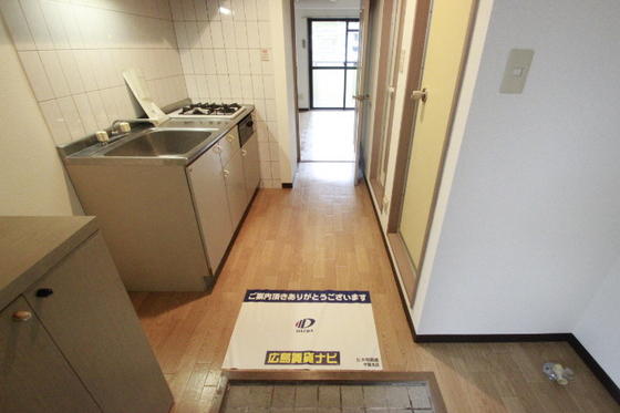 玄関　※別号室のお写真です