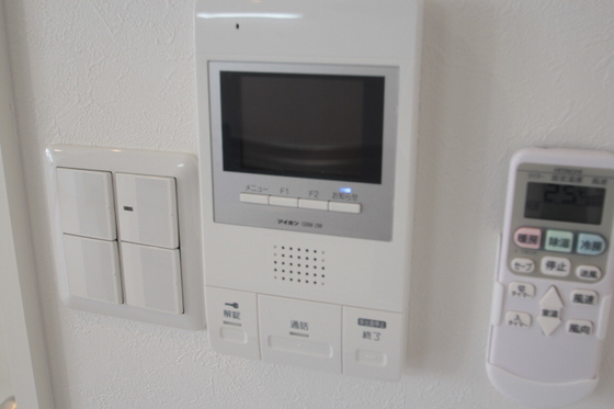 セキュリティ　※掲載写真は同マンション別部屋参考写真となります。