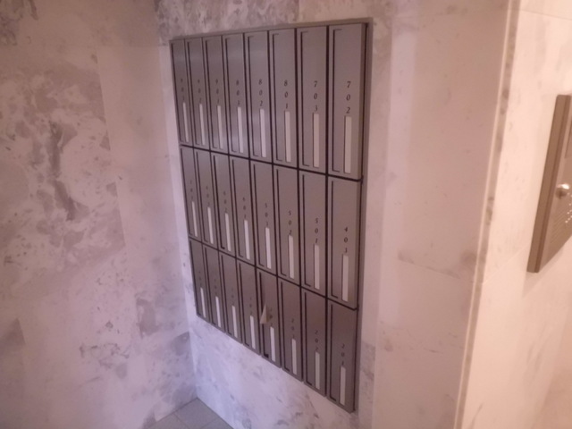 エントランス　集合ポスト