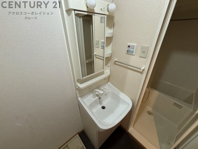 洗面設備　独立洗髪洗面化粧台です！