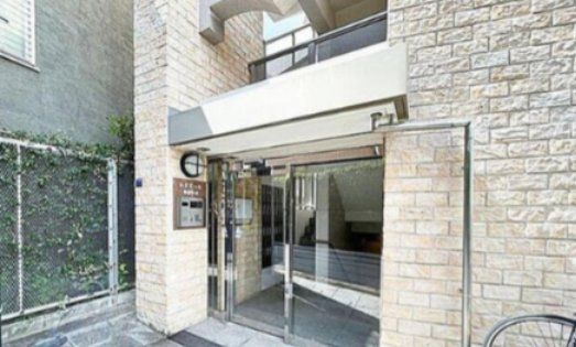 エントランス　ルミエール板橋本町　板橋区清水町6