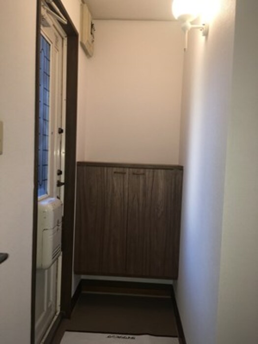 玄関　A102 玄関