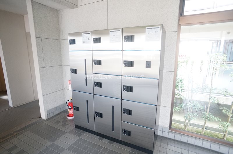 エントランス　便利な宅配BOX★