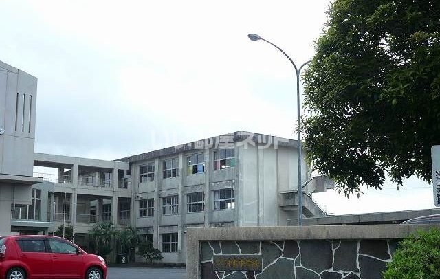 中学校　都城市立沖水中学校（中学校）まで2095m