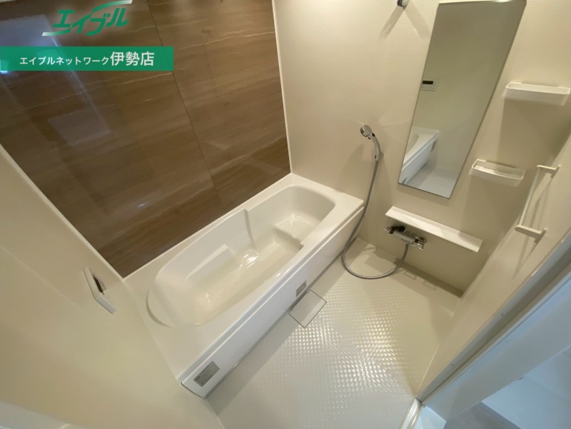 バス・シャワールーム　同型参考写真