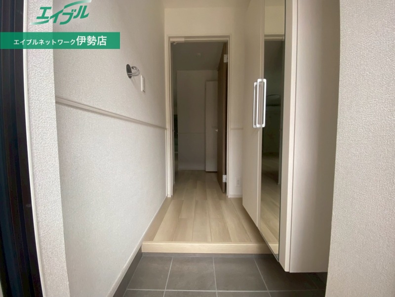 玄関　同型参考写真