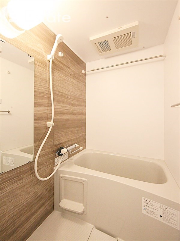 バス・シャワールーム　バスルーム