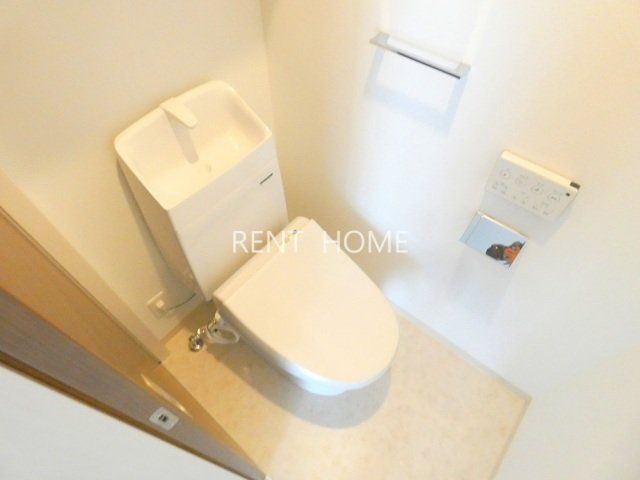 トイレ　別のタイプのお部屋の写真です