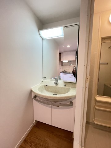 洗面設備　独立洗面化粧台付き☆