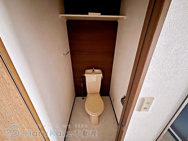 地下鉄名城線 新瑞橋駅 徒歩2分 7階建 築30年のトイレ写真