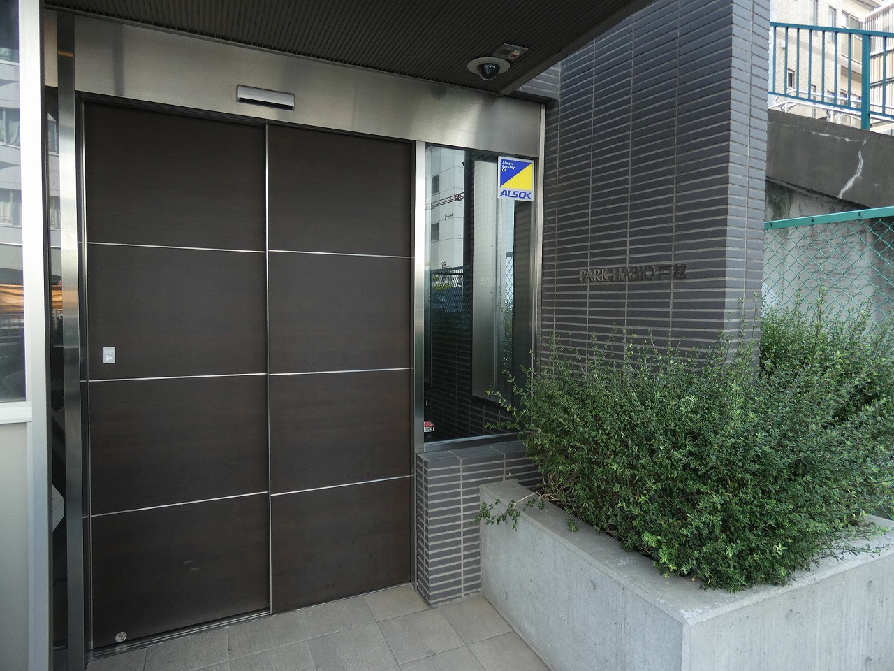 エントランス　エントランス