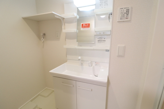 洗面設備　洗髪洗面化粧台