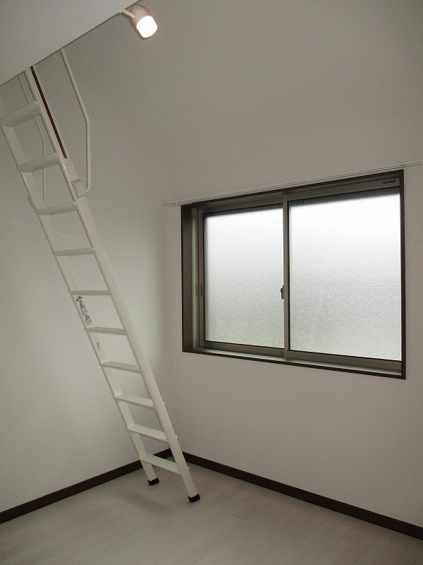 居室・リビング　反転部屋参照