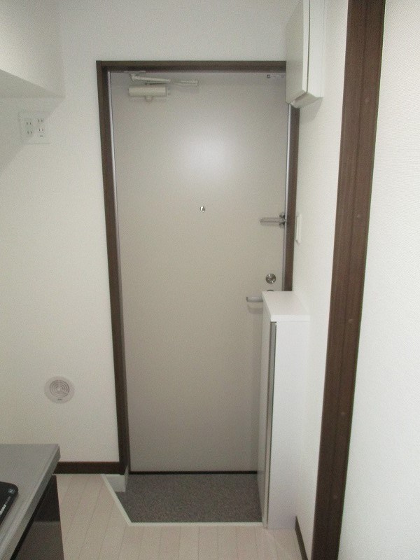 玄関　反転部屋参照