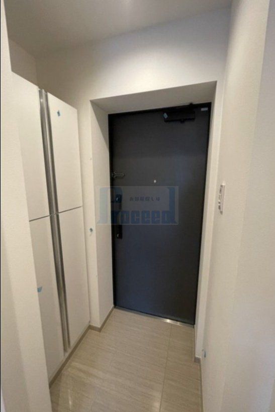 玄関　※別部屋参考写真