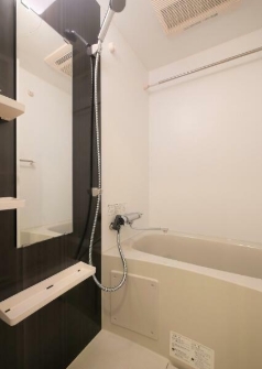 バス・シャワールーム　☆ゆったりスペース☆