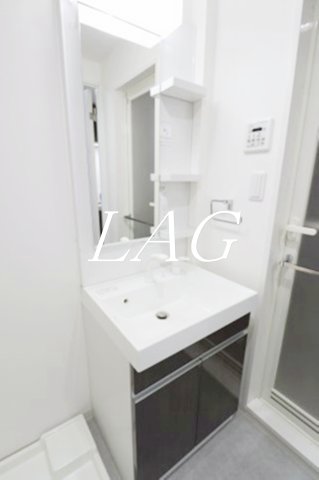 洗面設備　洗面台です。