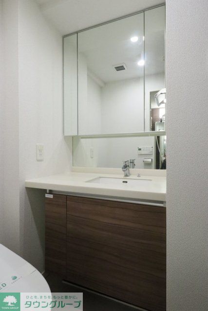 洗面設備　お部屋探しは株式会社　タウンハウジング　までお気軽にお問合…