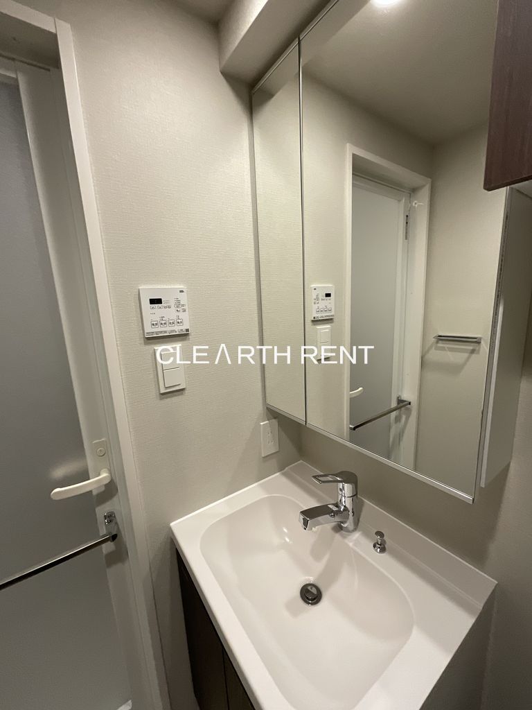 洗面設備　同タイプ別住戸写真となります。現況と異なる場合がございます。