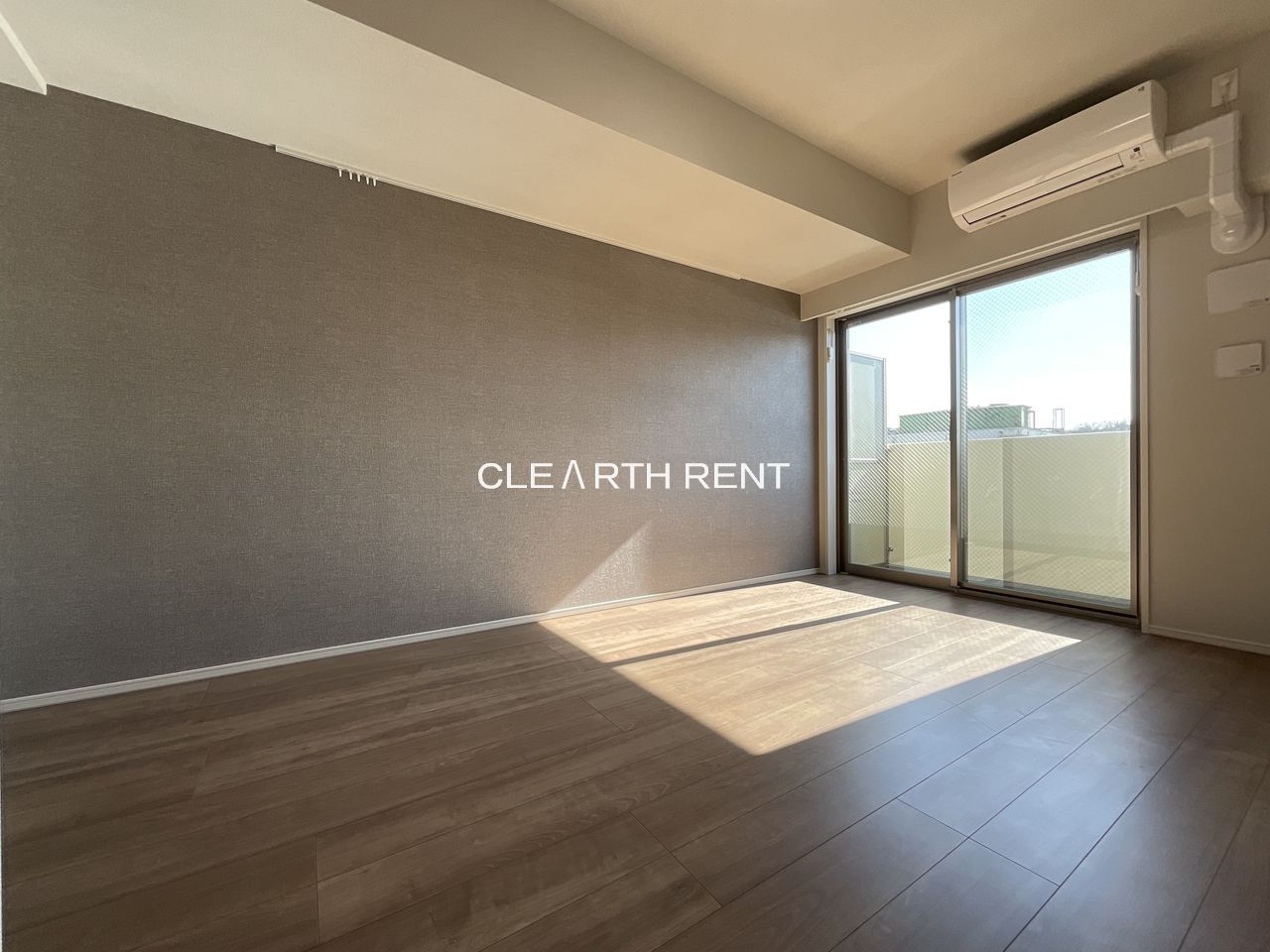 居室・リビング　同タイプ別住戸写真となります。現況と異なる場合がございます。