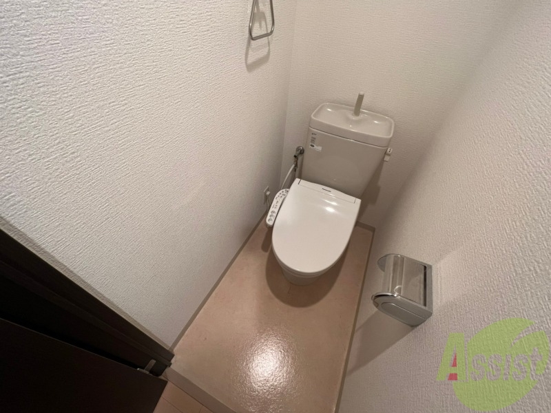 トイレ　こちらはトイレです。清潔感があり、安心して使用できます。