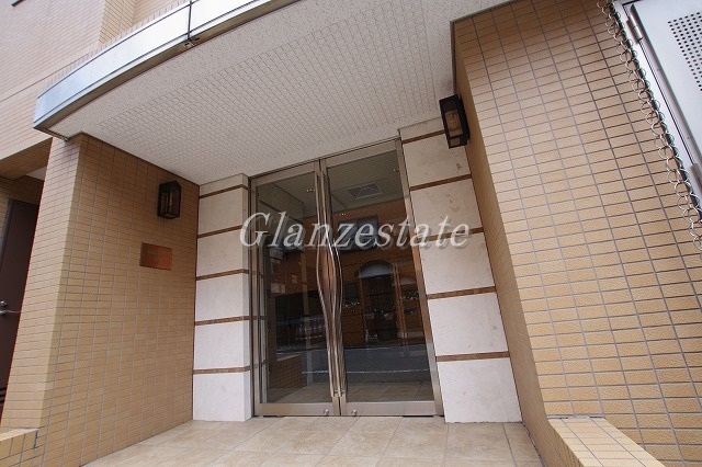 エントランス　キレイなエントランス