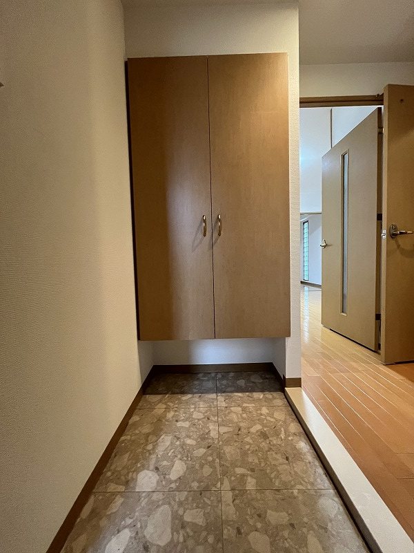 玄関　※掲載情報と物件の現況が異なる場合、現況を優先するものとしま