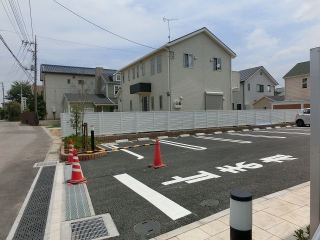 駐車場　明るい駐車スペースです