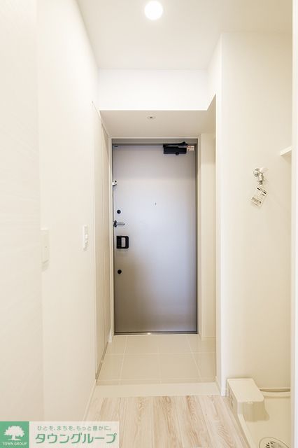 玄関　※写真は同タイプ住戸です。