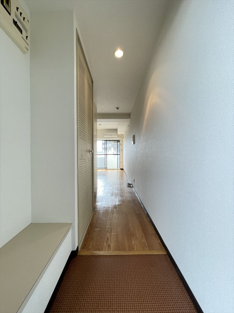 玄関　同タイプ参考写真