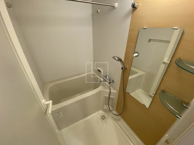 バス・シャワールーム　ハビテ靭センターコート　浴室