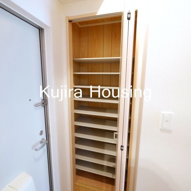 玄関　下駄箱完備の玄関♪