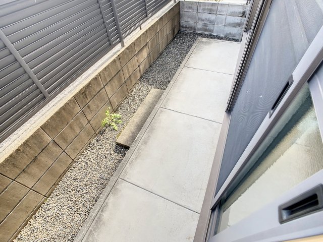 バルコニー　掲載写真はモデルルームを掲載しております。実際のお部屋と仕様