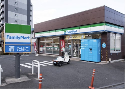 コンビニ　ファミリーマート 世田谷若林一丁目店（コンビニ）まで511m