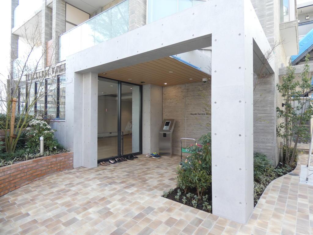 エントランス　エントランス