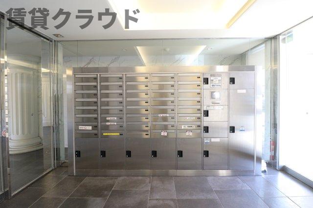 ロビー　宅配ボックスがあると、自分の時間を有効活用できますね！