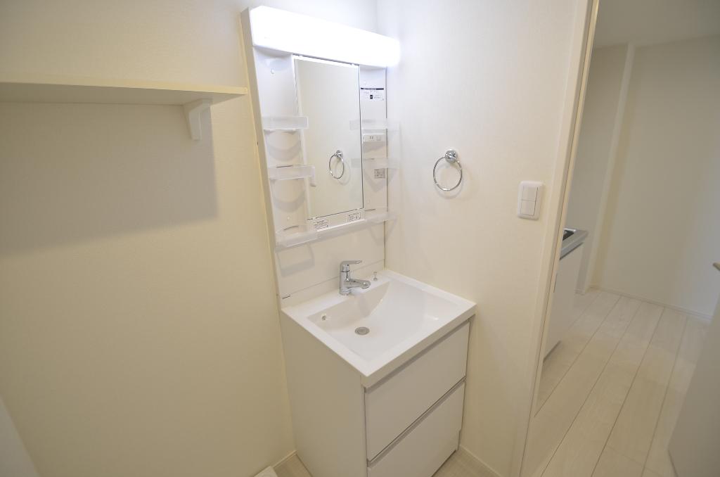 洗面設備　洗髪洗面化粧台