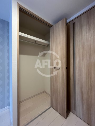 収納　ファーストフィオーレ北大阪リアン　クローゼット