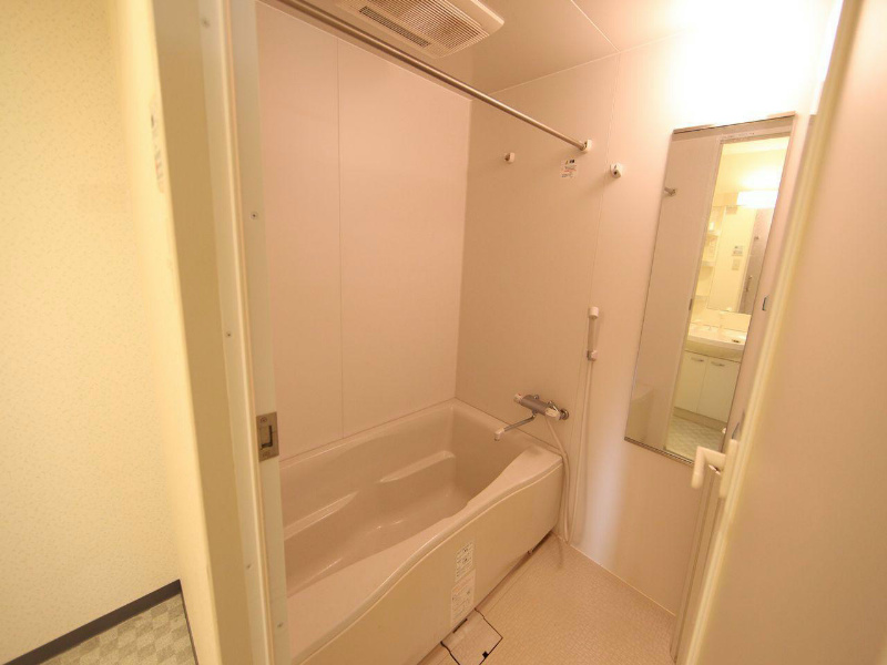 バス・シャワールーム　浴室暖房乾燥機付お風呂