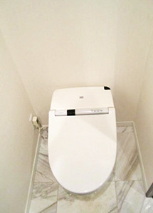 トイレ　※別部屋の参考写真です。