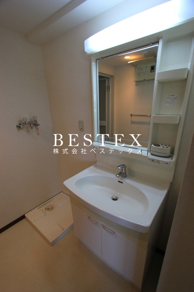 洗面設備　※同タイプ・別部屋の参考写真です。