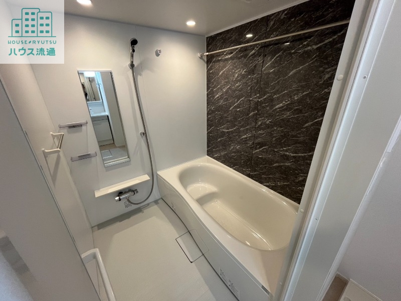 バス・シャワールーム　※別号室※